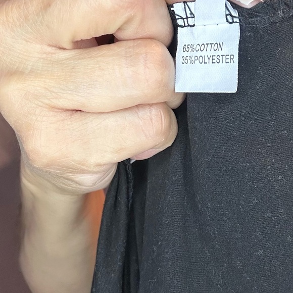 Tops/T-Shirts/Tanks👚 - 2 for $15 or 3 for $20 (Mix & Match) - Picture 7 of 7